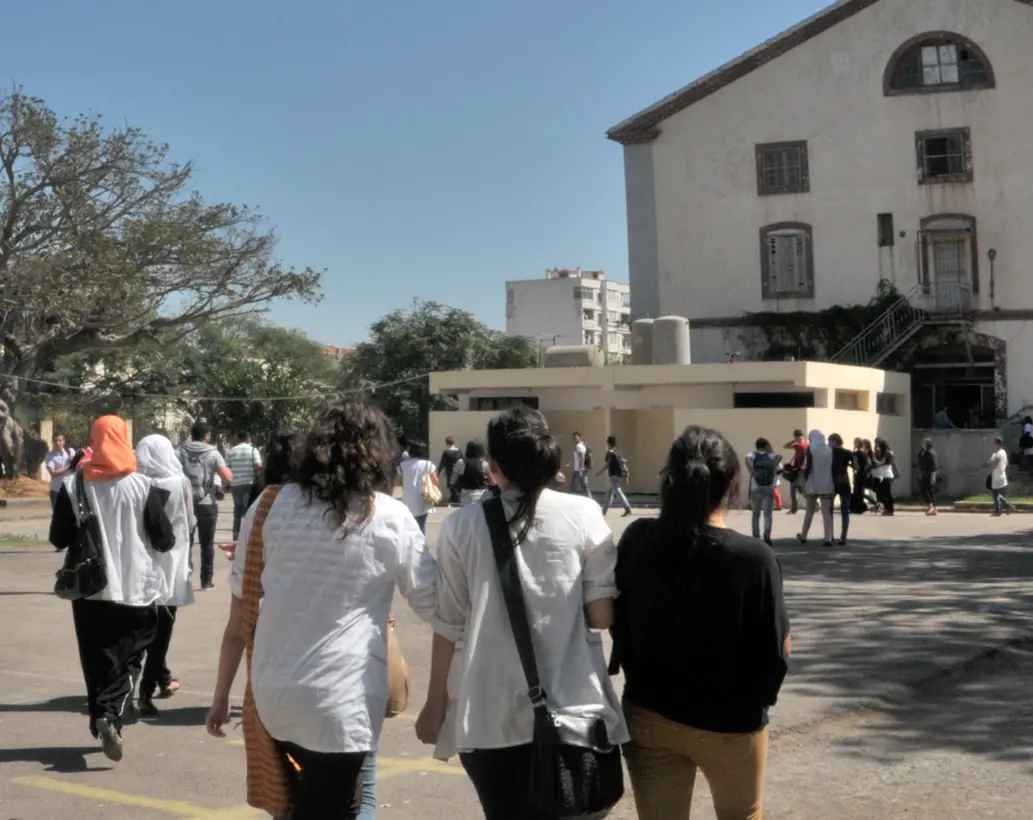 Alger : un véhicule fonce sur des lycéens à Birkhadem