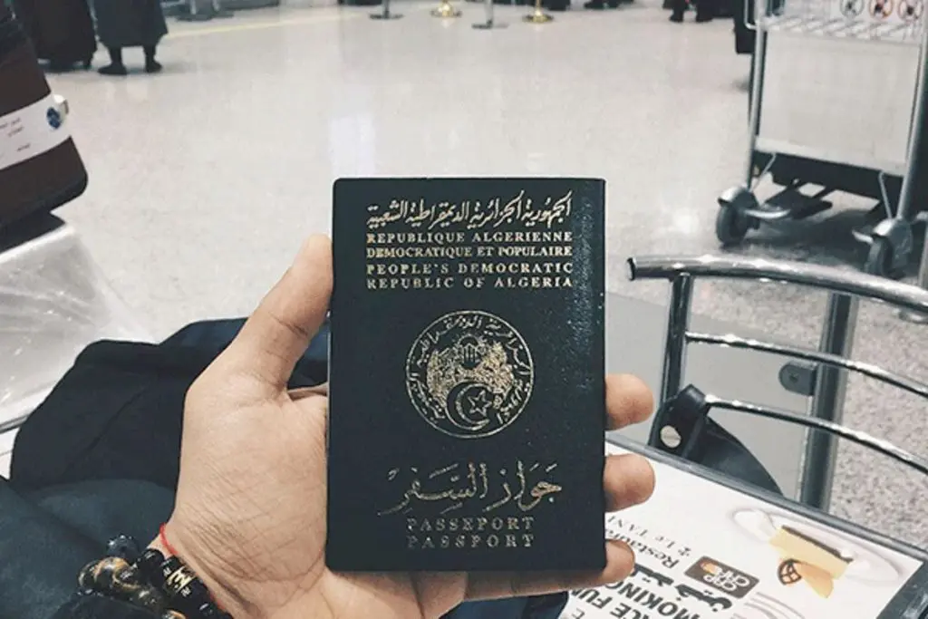 Passport index 2022 : le passeport algérien gagne 4 places