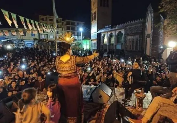 Concert suspendu près d&rsquo;une mosquée à Bouira : l&rsquo;imam s&rsquo;excuse