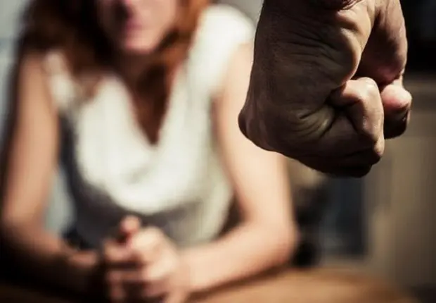 Il a violenté sa femme : un Algérien arrêté en France