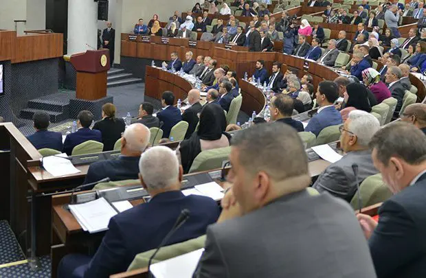 Il a servi dans l&rsquo;armée française: un député algérien « exclu » de l&rsquo;APN