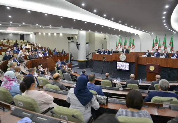 Pour avoir servi l’armée française, un député risque son poste à l’APN