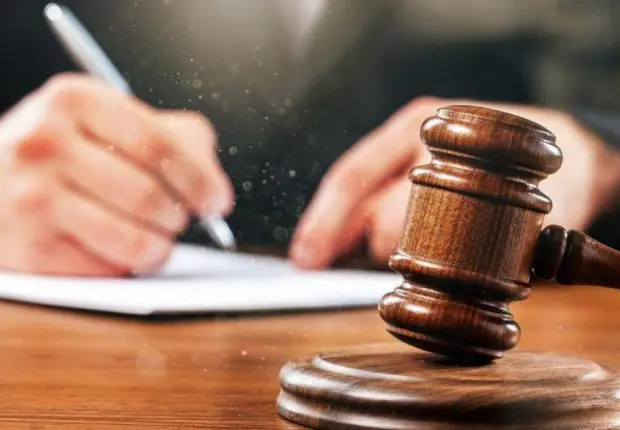 Harkis qualifiés de « traîtres » : 2 Algériennes condamnées en France