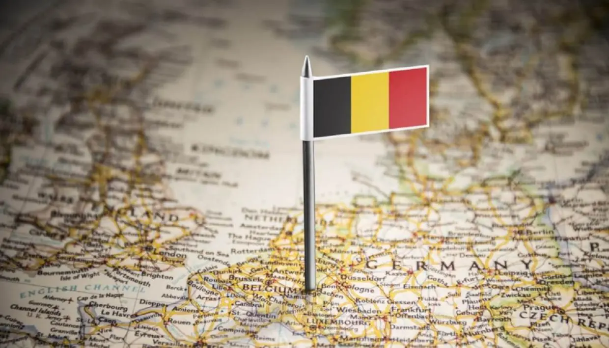 Voyages : un autre pays européen met fin aux restrictions anti-Covid