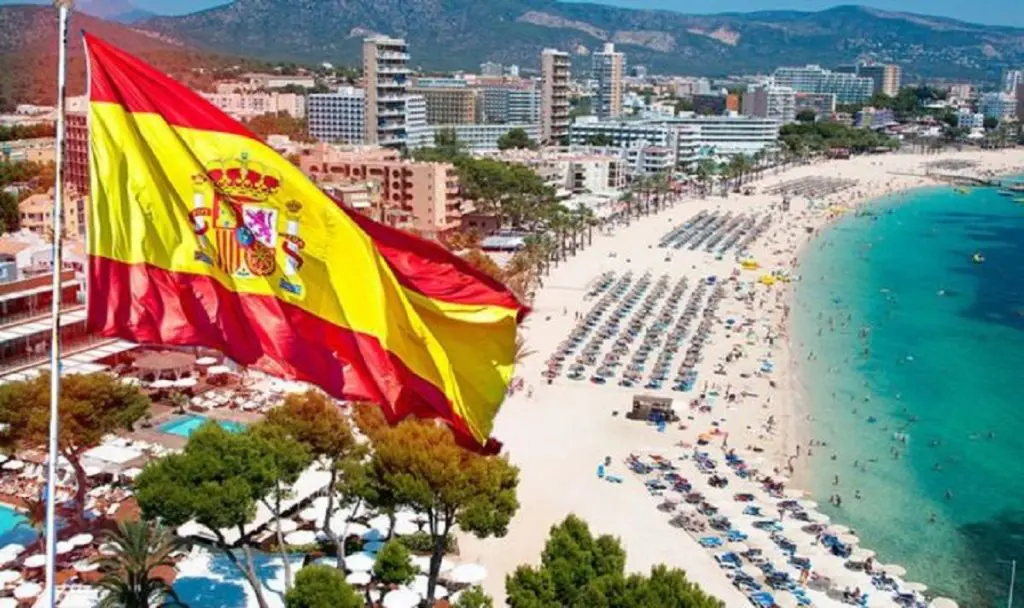 Voyager en été 2022 : l’Espagne met fin au pass vaccinal