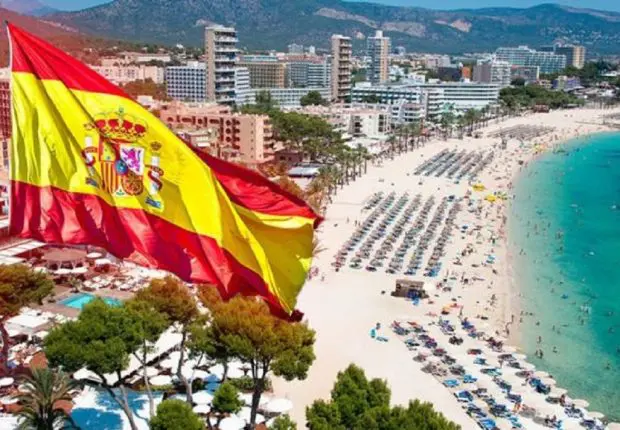 Voyager en été 2022 : l&rsquo;Espagne met fin au pass vaccinal