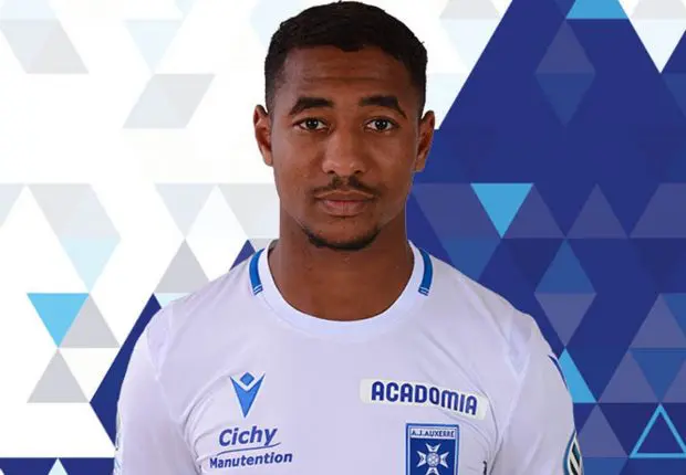 Equipe d&rsquo;Algérie : un binational opte pour les Verts