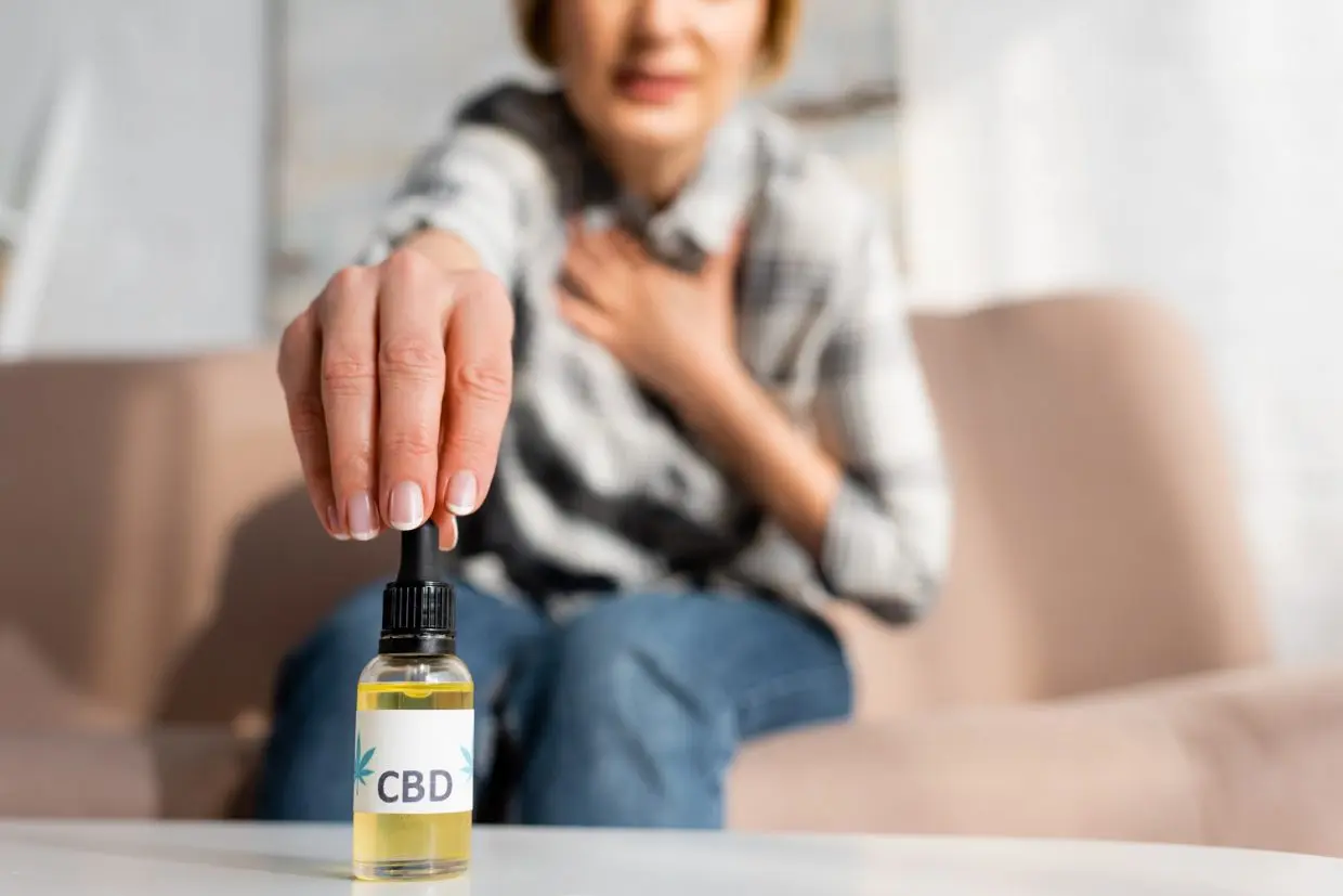 les bienfaits du CBD après une contamination