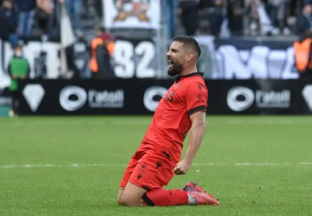 France : Andy Delort reçoit l’ultime récompense de la saison à Nice