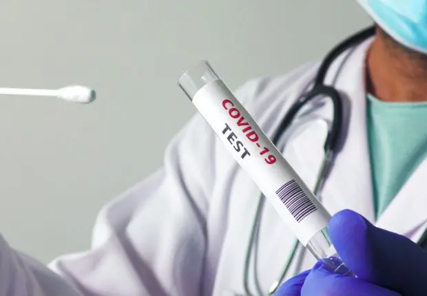 Bilan Covid-19 : les contaminations repartent à la baisse ce 17 juin