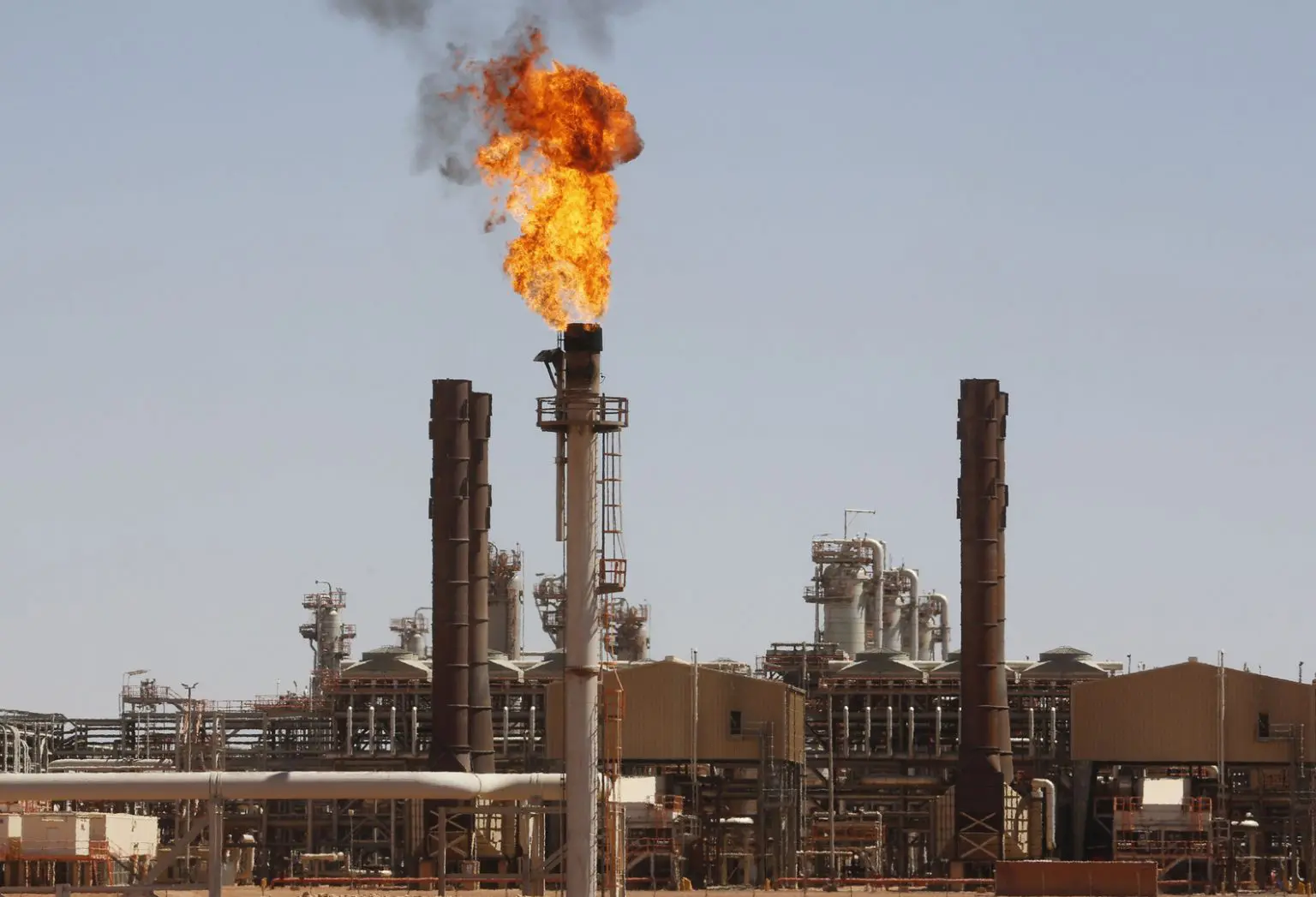 Flambée des hydrocarbures: l’Algérie en tire-t-elle réellement profit ?
