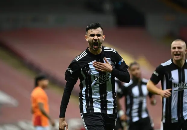 Mercato : le Beşiktaş indique la porte de sortie à Rachid Ghezzal ?