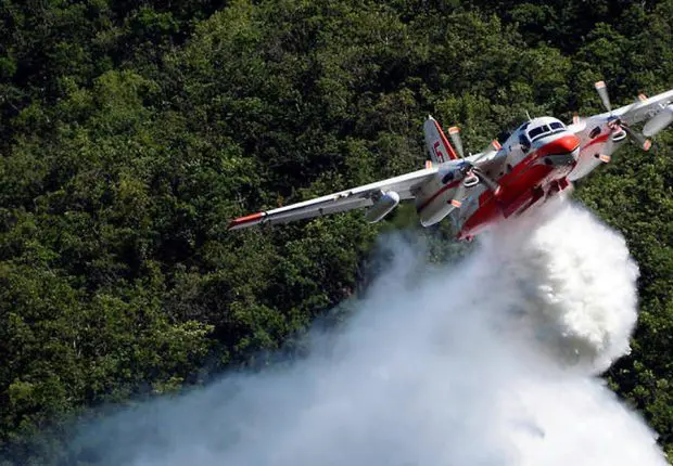 Incendies : l’Algérie annule l’accord des bombardiers d’eau espagnols