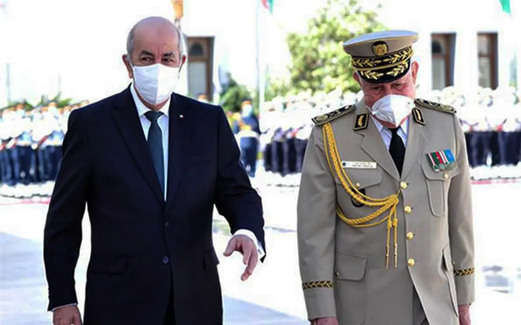 Tebboune décerne le grade de « général d’armée » à Chanegriha