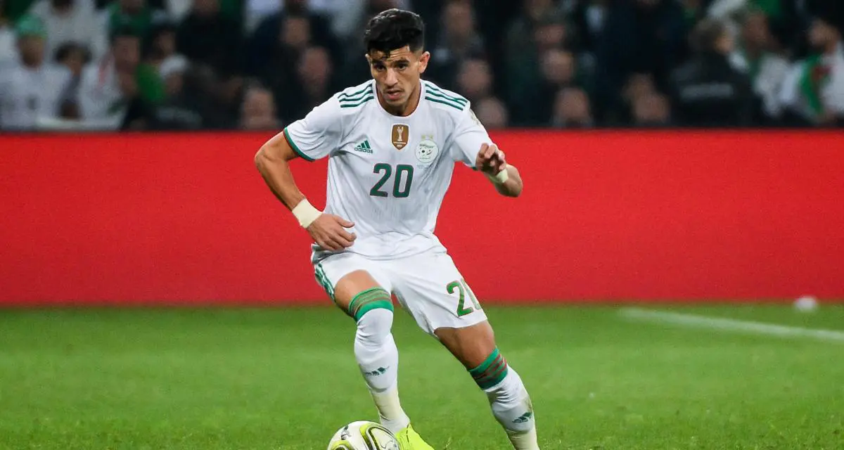 Mercato 2022 : Youcef Atal dans le viseur du FC Barcelone ?