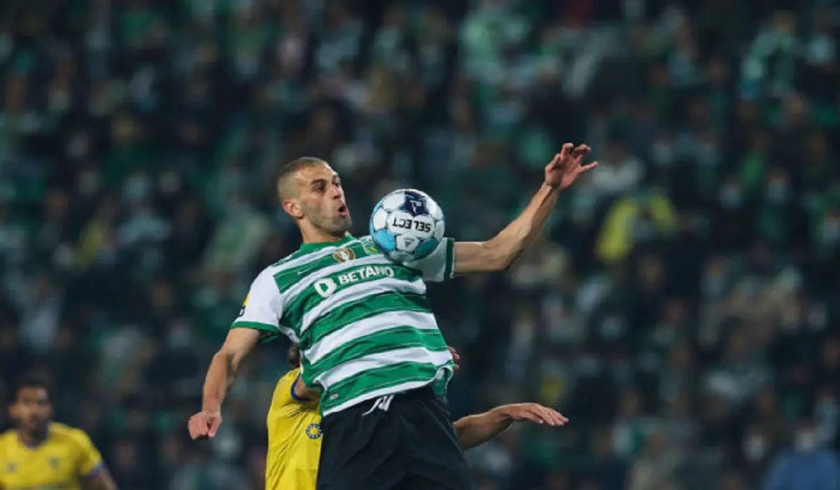 Transfert de Slimani : un club français se lance dans la course