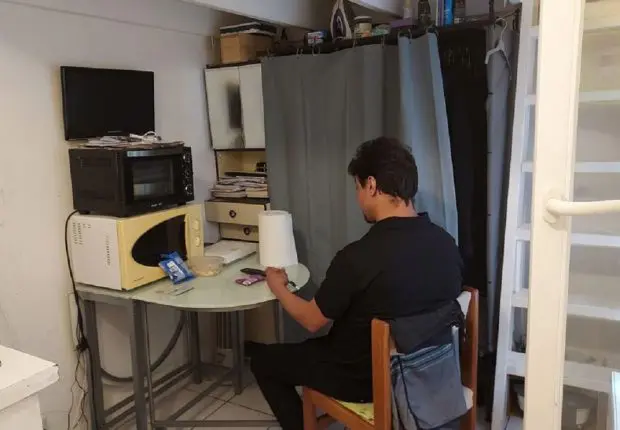 Il vit dans un 4 m2 : le calvaire d&rsquo;un Algérien en France