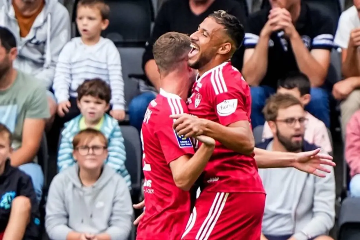 Equipe type Ligue 1 française : Belaïli aux côtés de Neymar et Messi