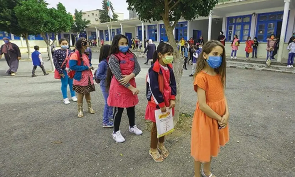 Rentrée scolaire 2022: l’enseignement par groupes sera-t-il reconduit ?