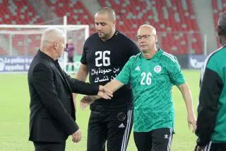 l'hommage de l'équipe d'Algérie A prime au défunt Bilal Benhamoudda