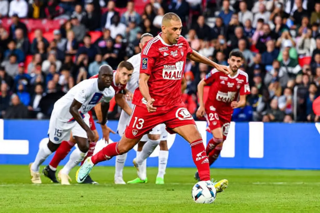 Stade Brestois : Slimani revient sur son pénalty raté face au PSG