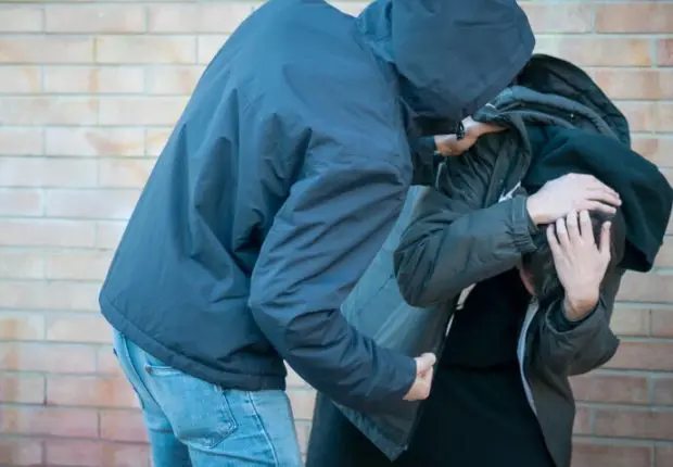 France : un mineur traité « d’arabe » agréssé