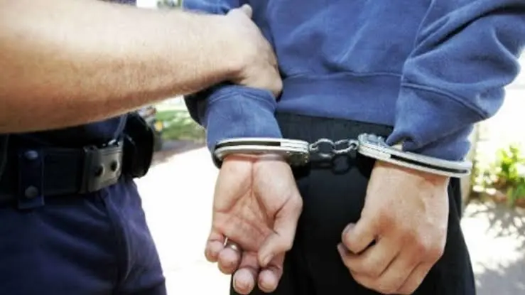 Tipaza : un individu se faisant passer pour un chef de daïra arrêté