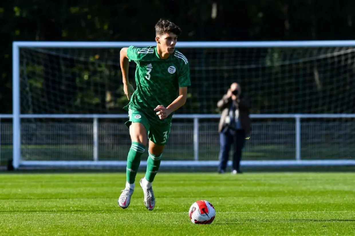 Écarté de l’équipe d’Algérie U18, un défenseur intègre la Liga
