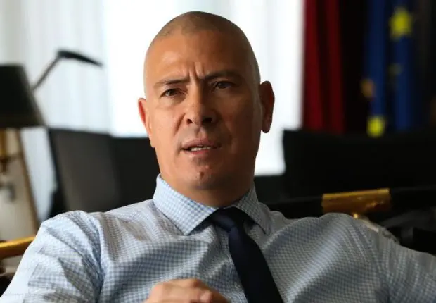 France : les Algériens pris pour cible sur Twitter par un préfet