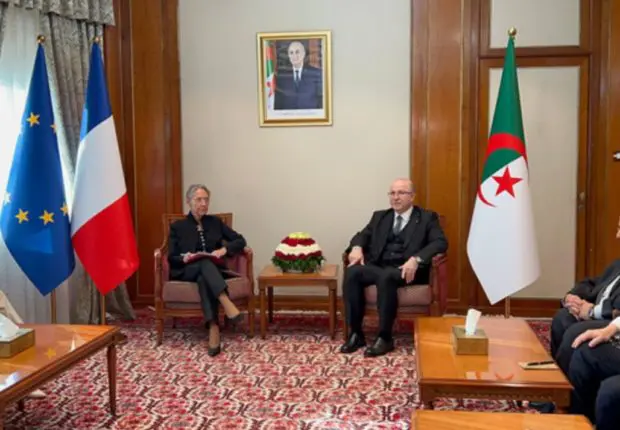 CIHN Algérie – France : entretiens entre Benabderrahmane et Borne