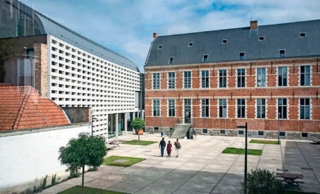 Étudier en Belgique : nouvelles bourses pour les Algériens en master