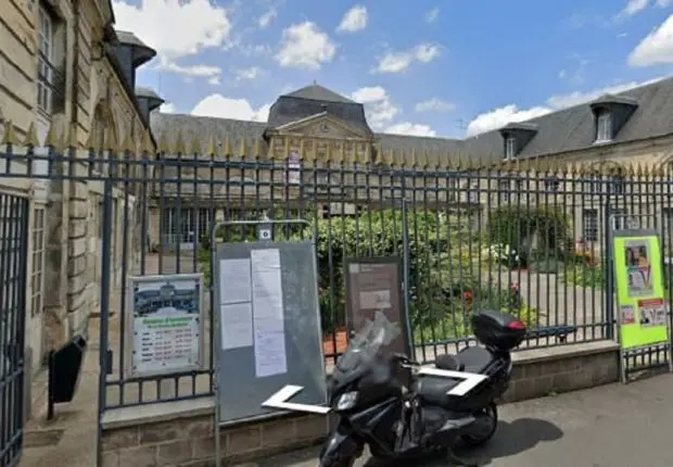 France : un maire d&rsquo;origine algérienne dénonce le racisme à Stains