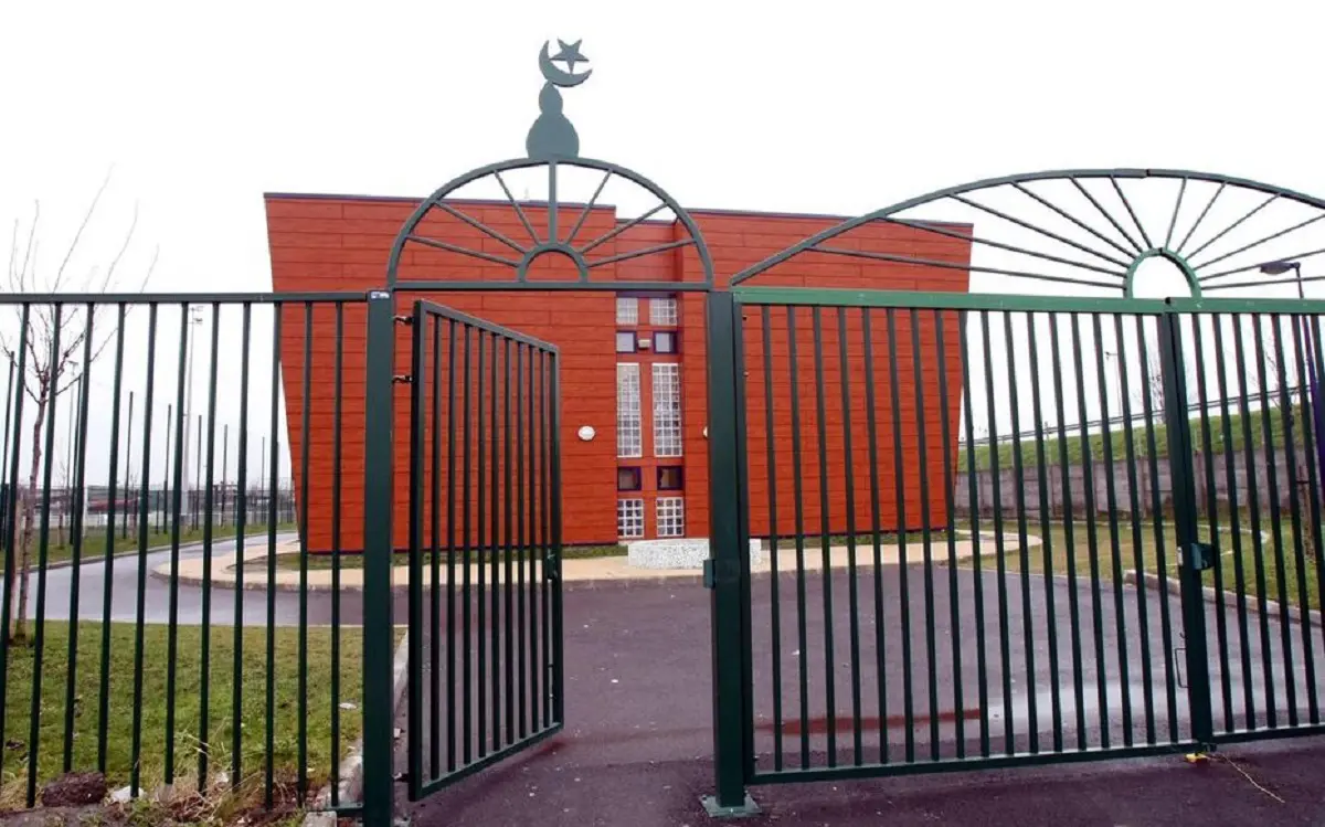 France : un Algérien expulsé pour port d’arme blanche dans une mosquée