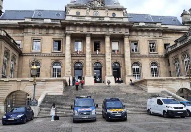 France : victime de violences, un Algérien poignarde à mort son père