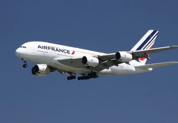 Vols vers l&rsquo;Algérie: Air France menacée par une grève de son personnel