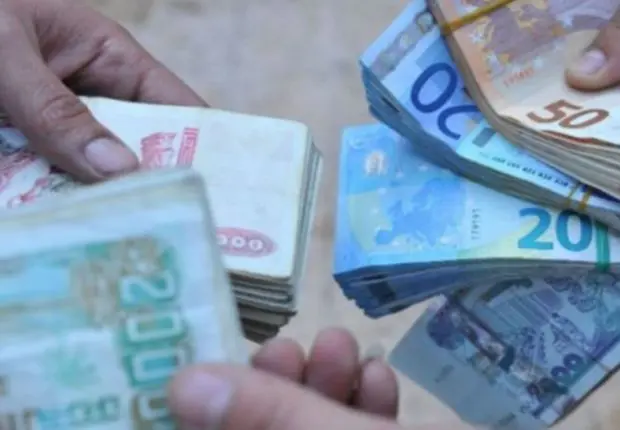 Taux de change du dinar en banque et au marché noir ce 6 novembre