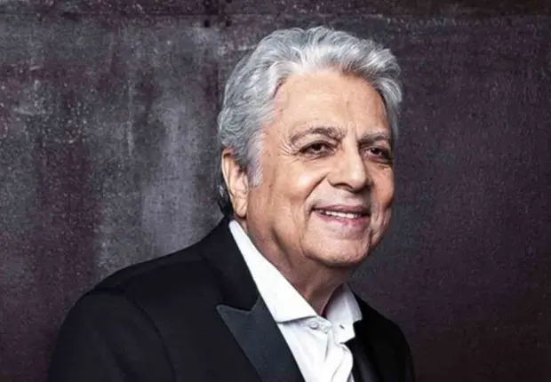 Âgé de 84 ans, Enrico Macias ne désespère pas de revenir en Algérie