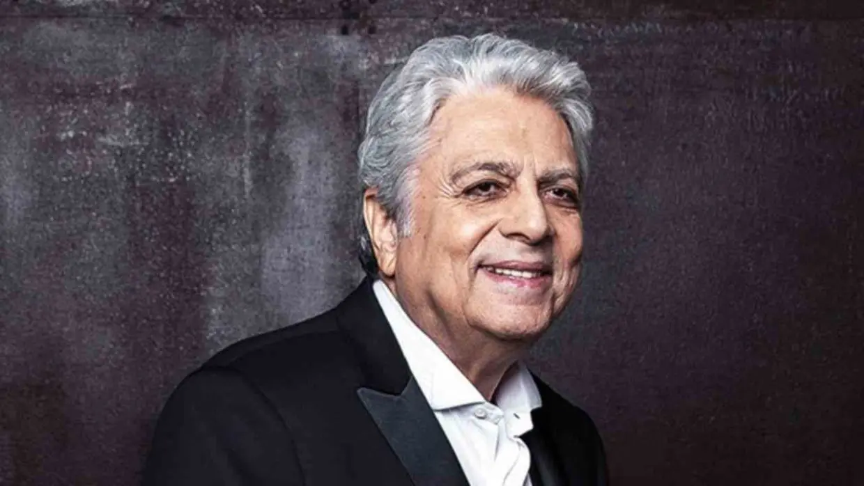 Âgé de 84 ans, Enrico Macias ne désespère pas de revenir en Algérie
