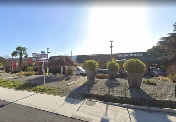 France : une Algérienne victime de discrimination dans un McDonald’s