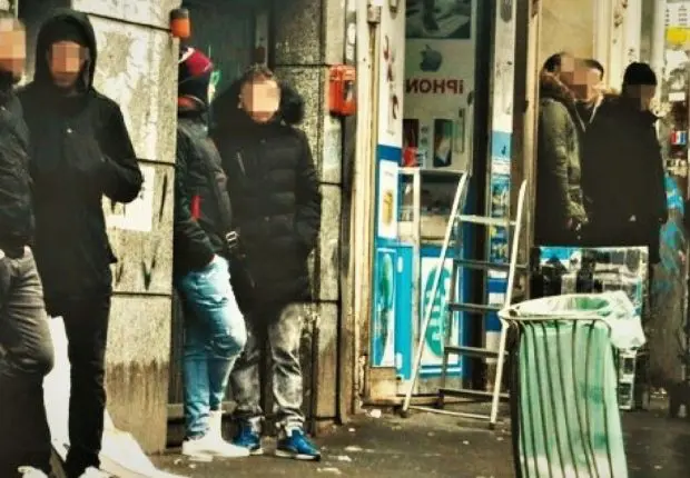 « Chasse aux sans papiers en France » : les Algériens dans le viseur