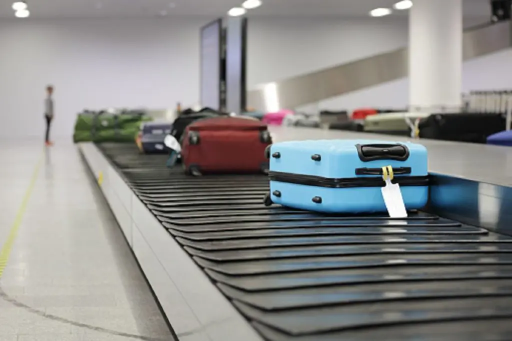 Aéroport d’Alger: 4 employés d’Air Algérie arrêtés pour vol de bagages