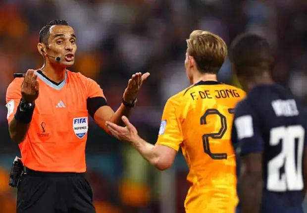 Coupe du monde 2022 : les arbitres algériens rendent une copie propre