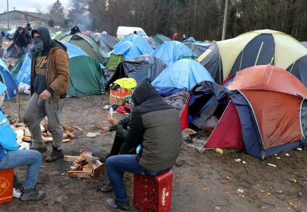 France : « l’immigration menace la paix « , (ex-patron services secrets)