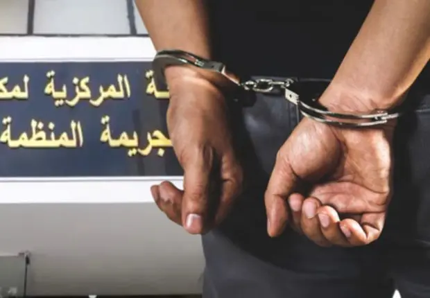 Démantèlement d’un réseau criminel et saisie de 32 milliards à Alger