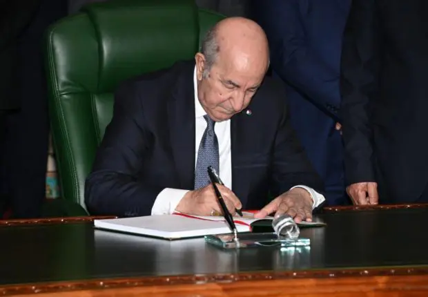 BAC 2023 – Algérie : une grâce présidentielle accordée aux détenus lauréats