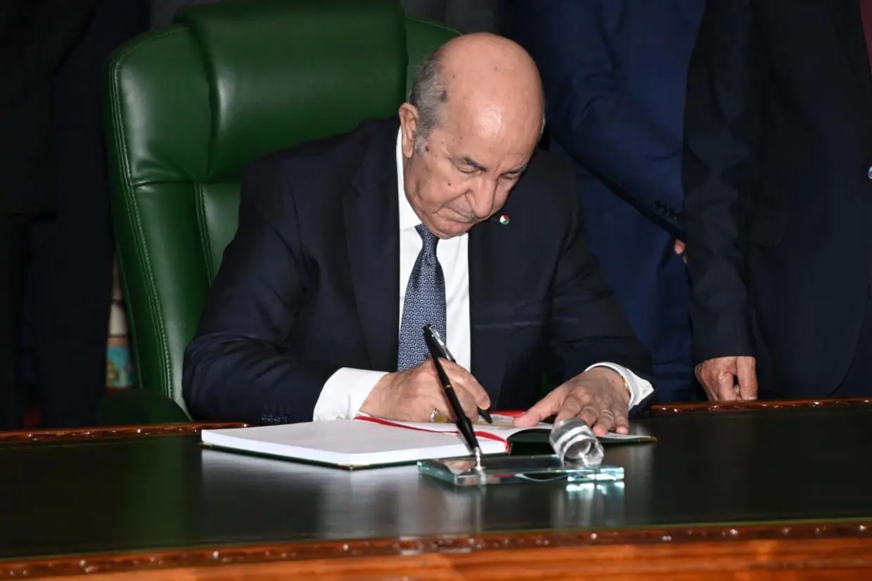 Aïd el-Fitr 2023 : Tebboune décrète une grâce présidentielle pour 8985 détenus