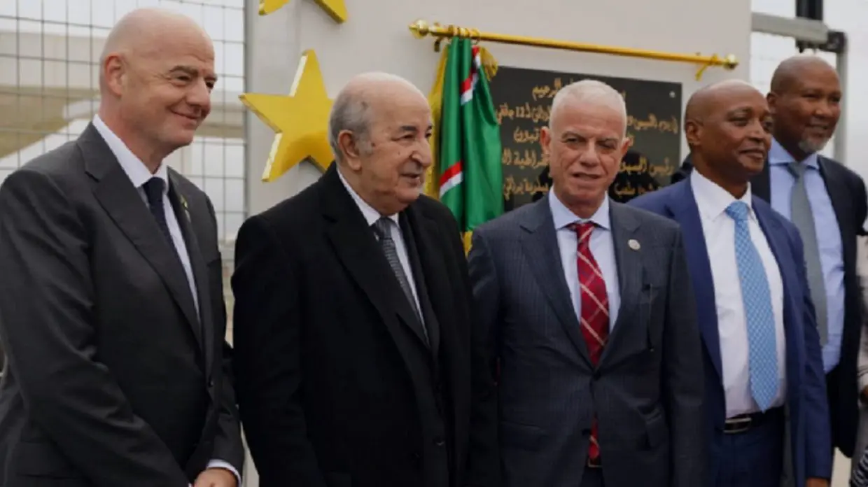 CHAN 2022 : Infantino impressionné par le stade Nelson Mandela