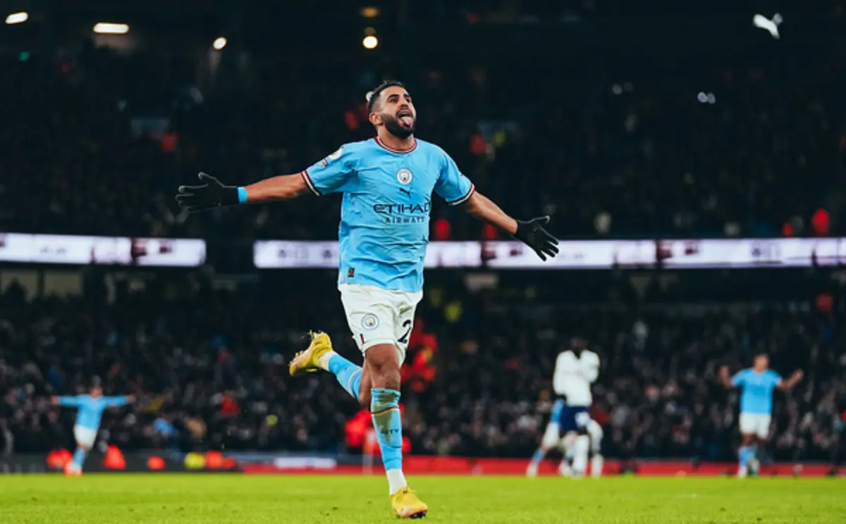 Manchester City : de neutre à brillant, Mahrez dévoile son secret