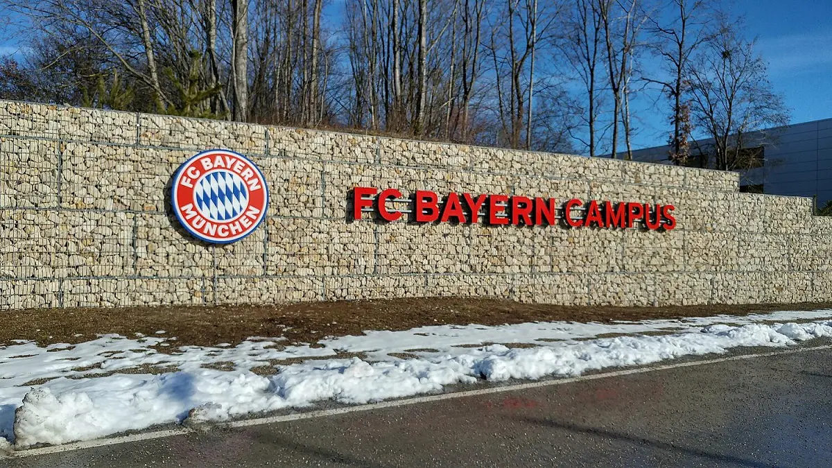 Équipe d’Algérie: un algérien assure et prolonge avec le Bayern Munich