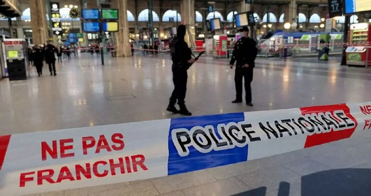 Attaque à l’arme blanche à Paris : l’assaillant est un Algérien